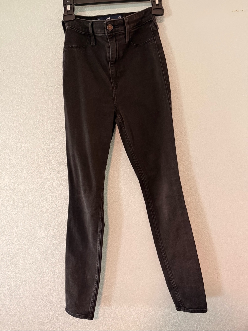 Hollister Black Women's Jeggings with Back Pocket Detail Size 0